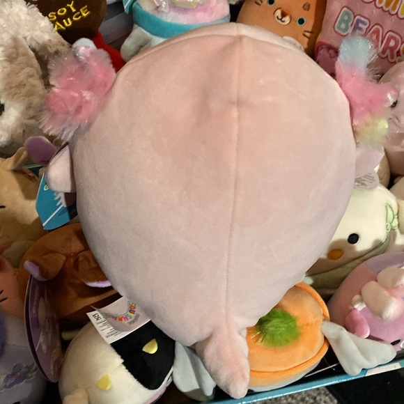 Squishmallows Archie the axalotl - Picture 2 of 5